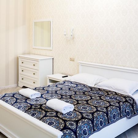 Leogrand Vip Apartments On Udatnogo 4 Lviv Exterior foto